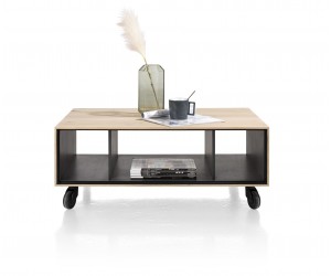 Table basse sur roulettes design moderne et minimaliste en placage bois de chêne