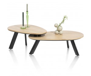 Ensemble de deux tables basses avec plateaux en bois de chêne et piétements métallique