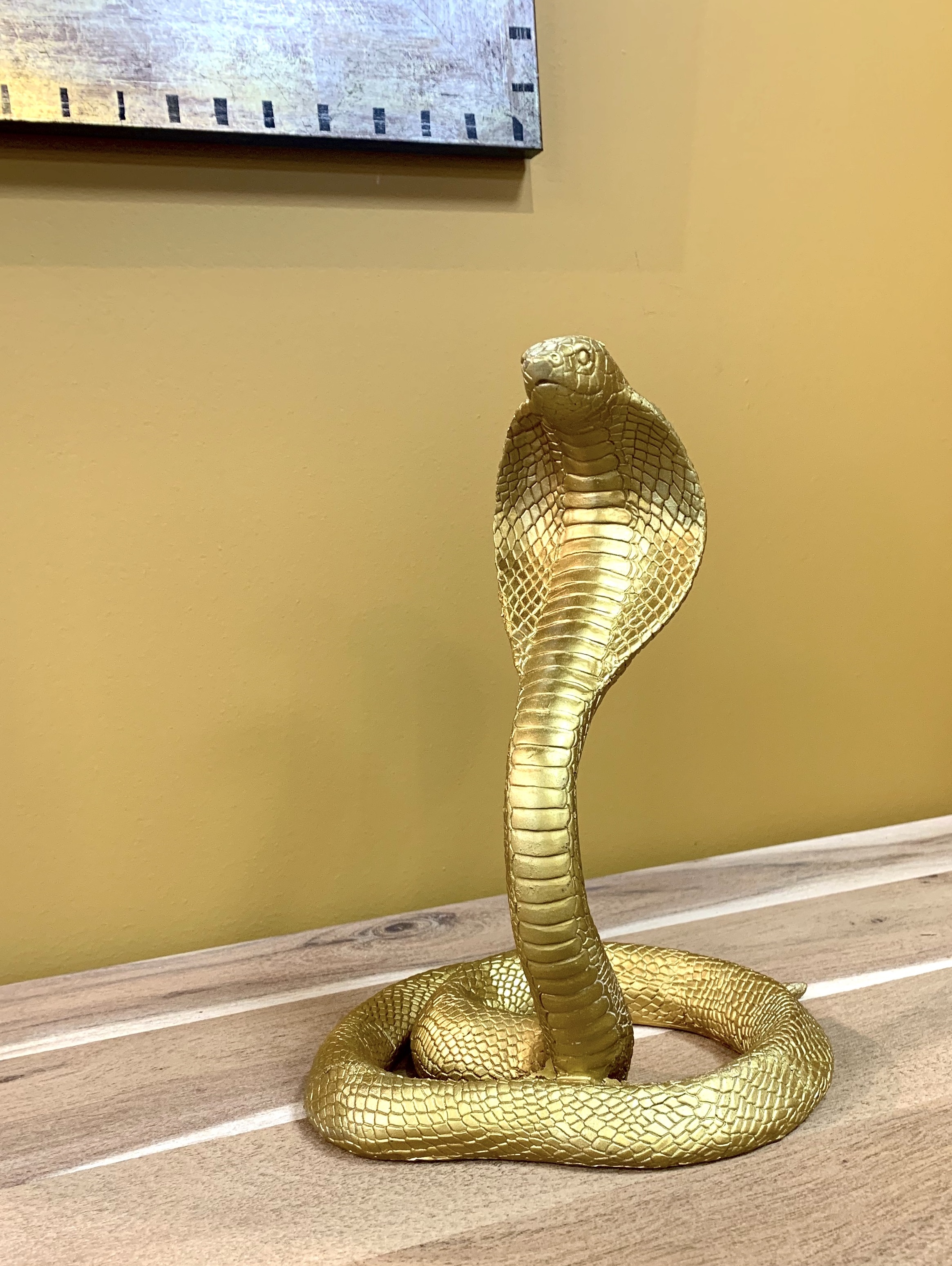 objet déco cobra doré