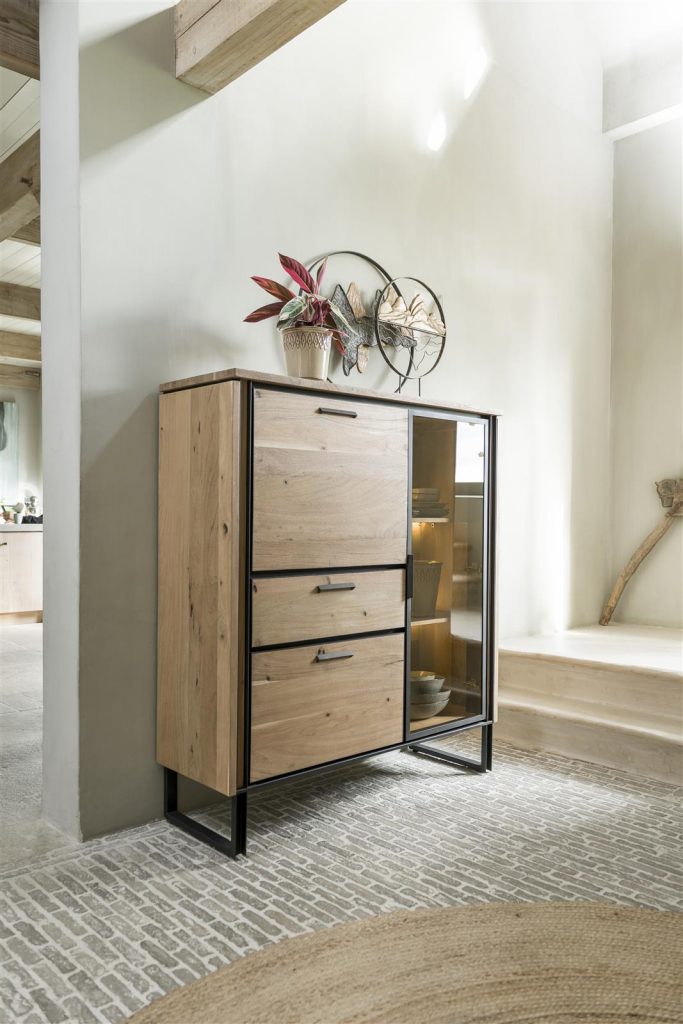 Buffet haut en bois de kikar massif et métal noir