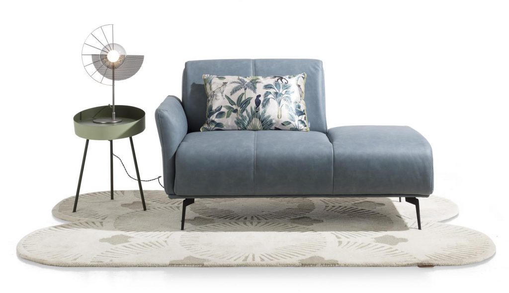 Méridienne minimaliste et confortable en tissu gris clair