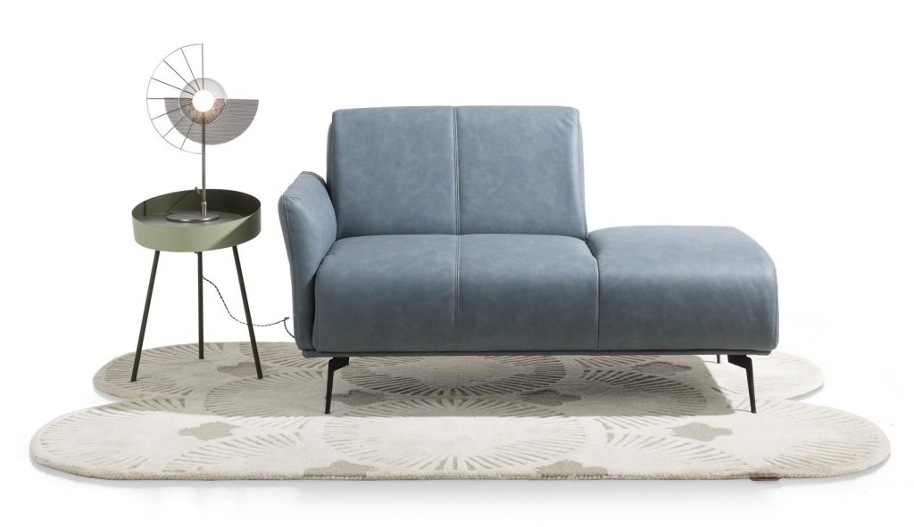 Méridienne minimaliste et confortable en tissu gris clair
