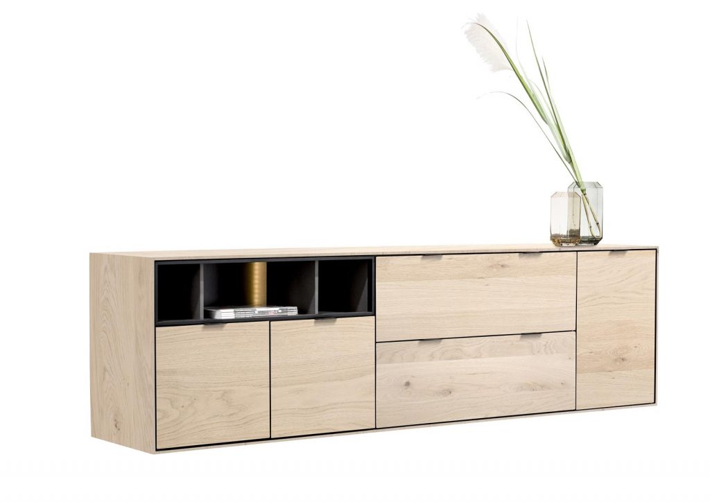 Buffet moderne à suspendre composé de bois de chêne