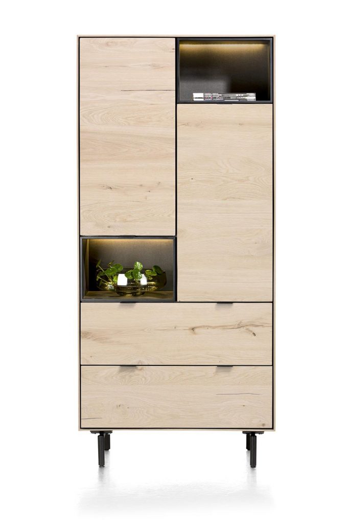 Armoire haute en placage bois de chêne couleur naturelle