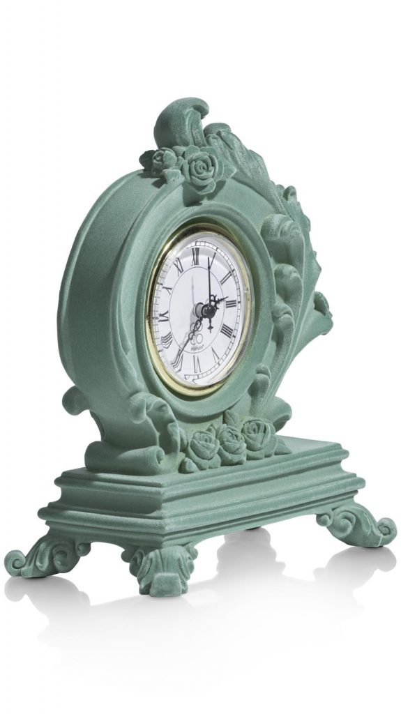 Horloge à poser style baroque couleur menthe