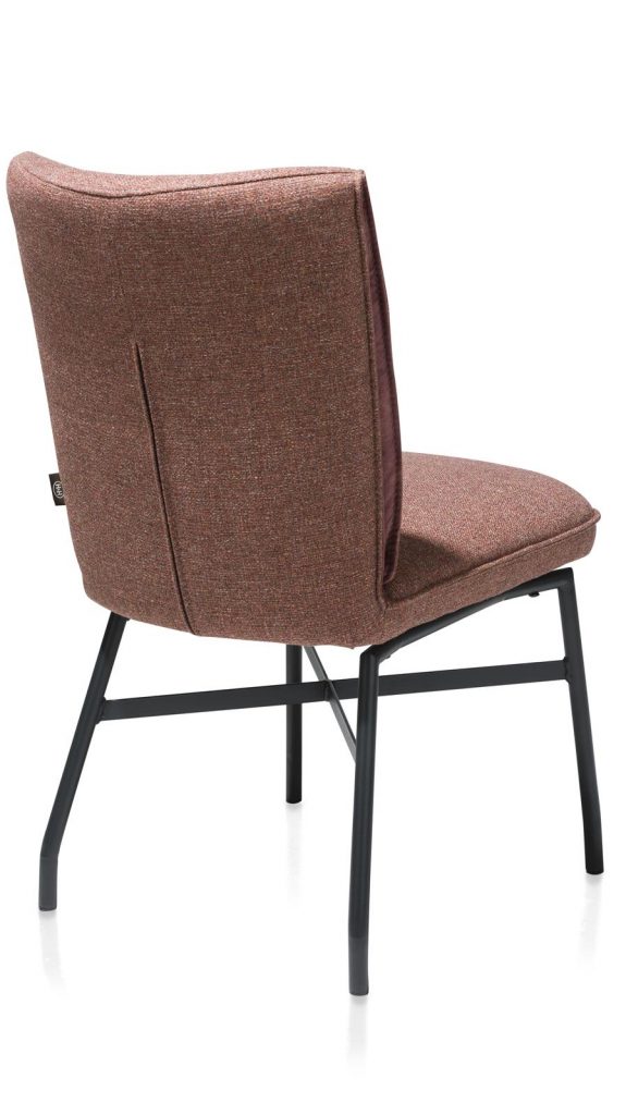 Chaise confortable et contemporaine en tissu