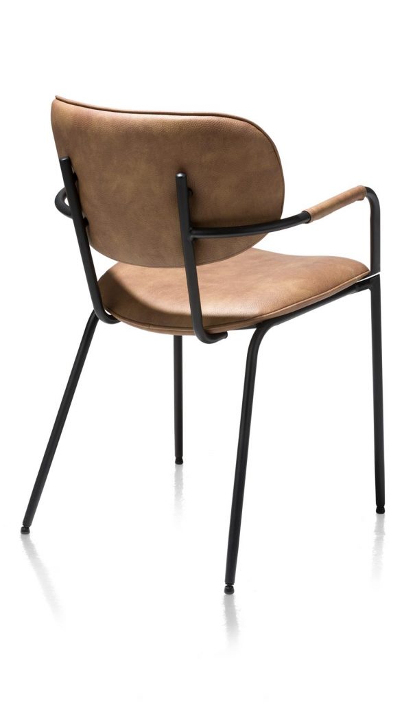 Chaise minimaliste et industrielle en tissu couleur cognac
