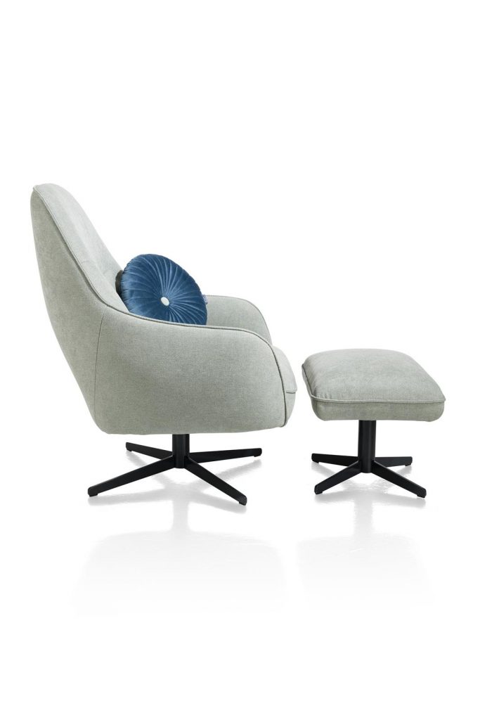 Fauteuil contemporain confortable et pivotant en cuir avec pouf