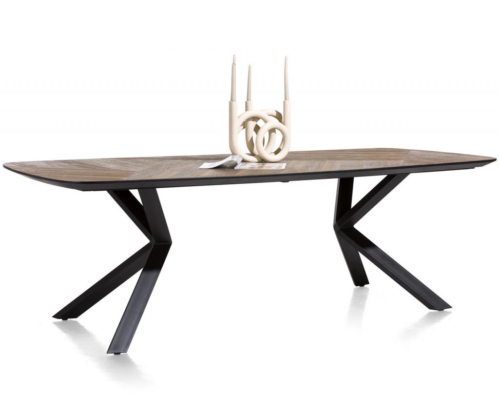 Table à manger familiale et design en bois de chêne et métal noir