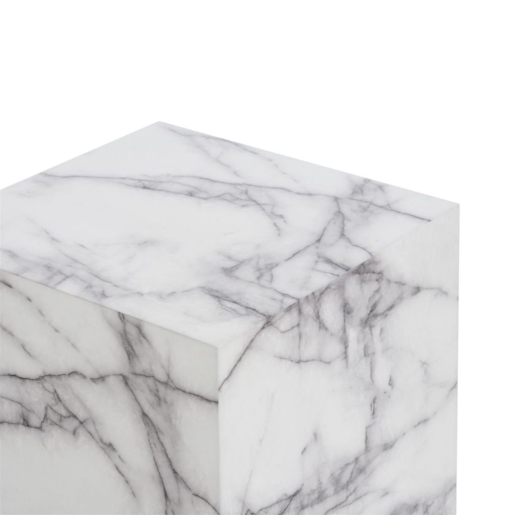 Bout de canapé décoratif bloc de marbre blanc