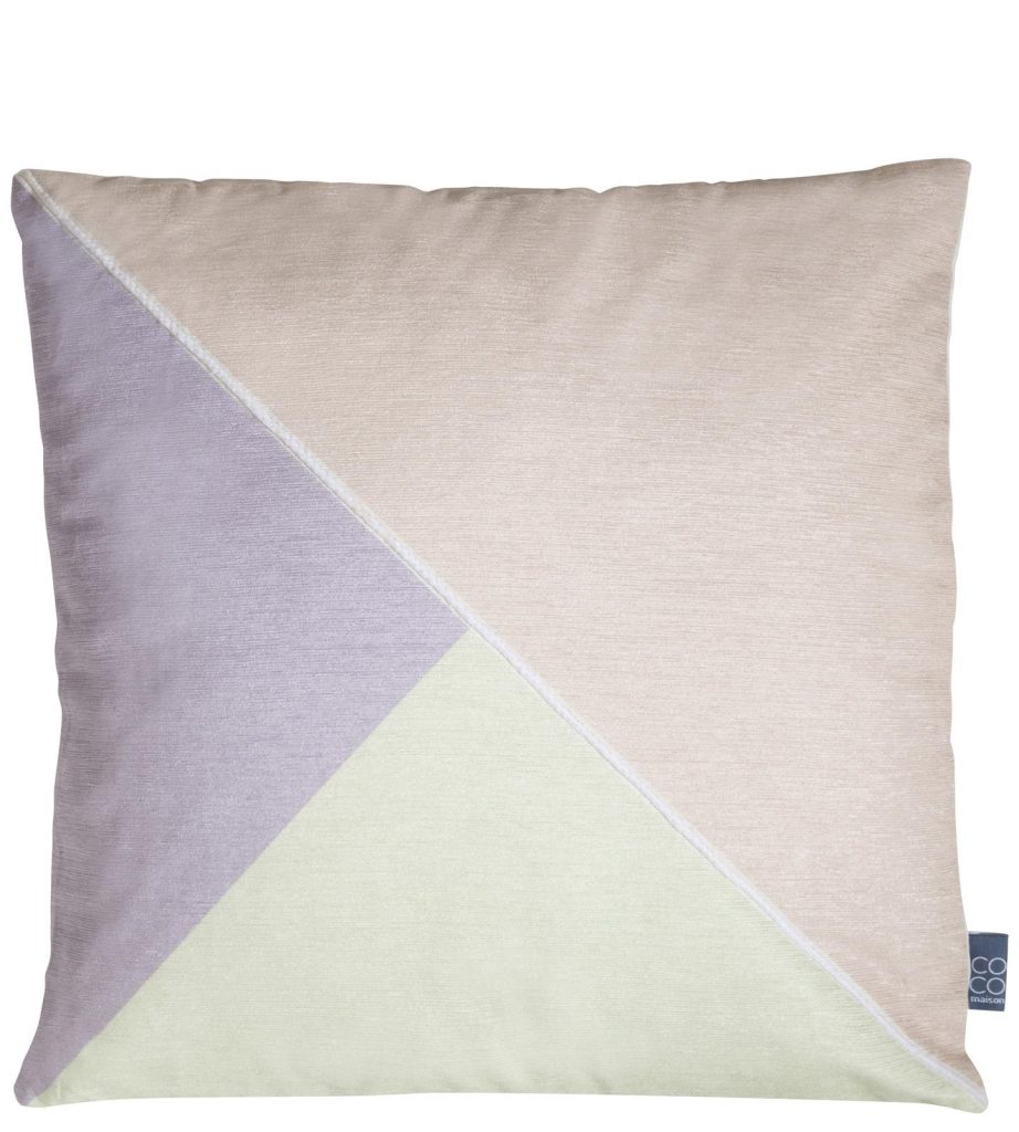 Coussin carré en tissu couleurs pastels