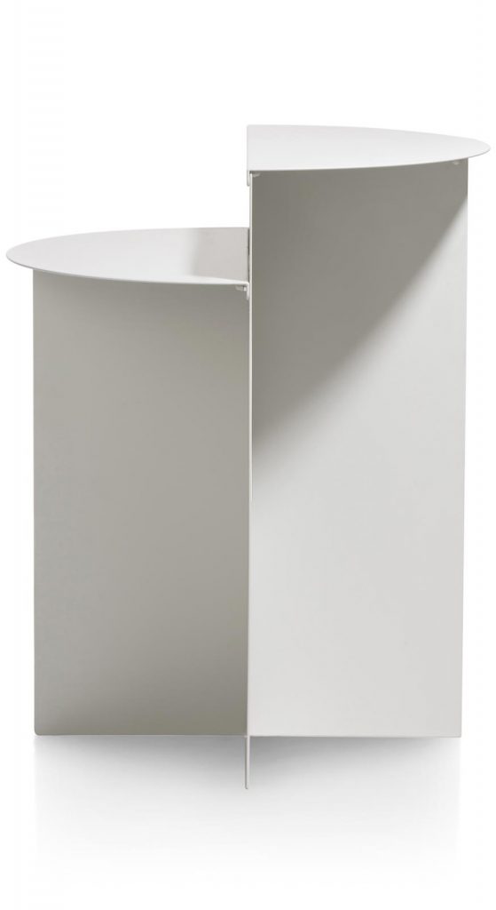 Table d'appoint design en métal blanc