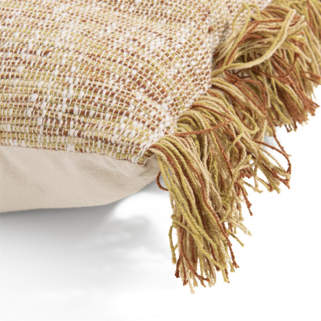 Coussin en coton beige avec franges