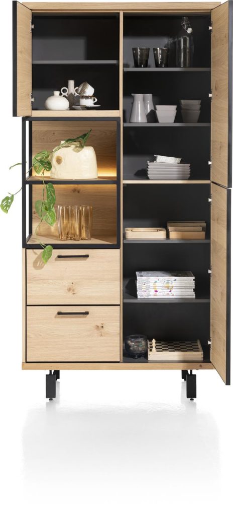 Armoire moderne et placage bois de chêne avec éclairage LED intégré