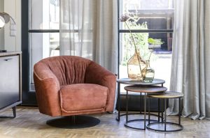 Fauteuil confortable en tissu terracotta