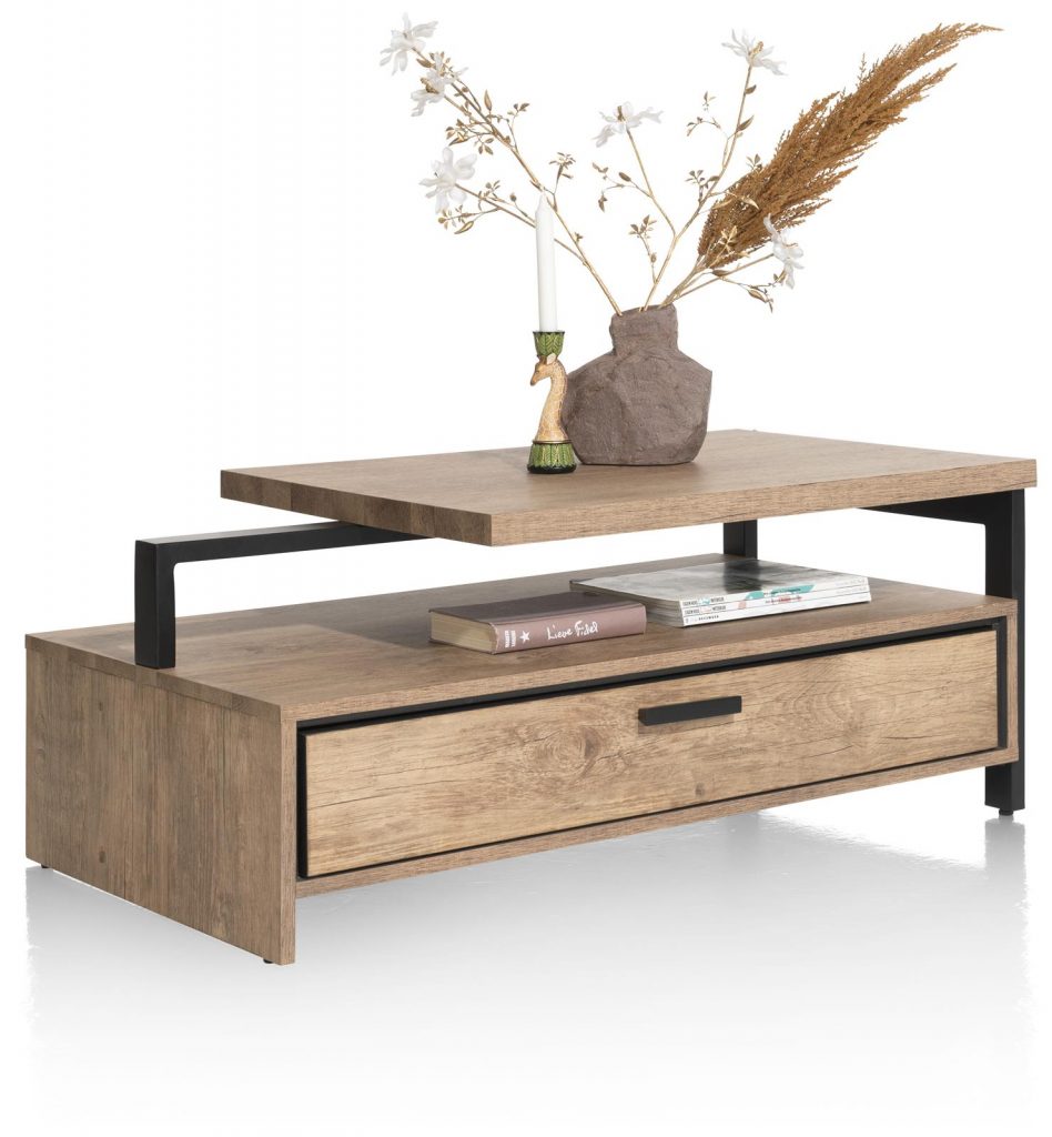 table basse en bois avec détails métalliques