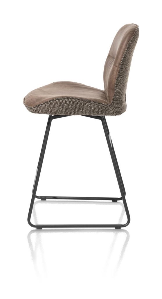 chaise de bar moderne et épurée a double marron